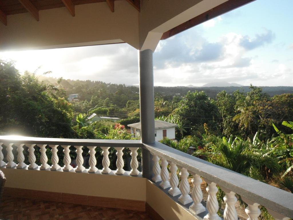 Classique International In Dominica Marigot Exterior photo
